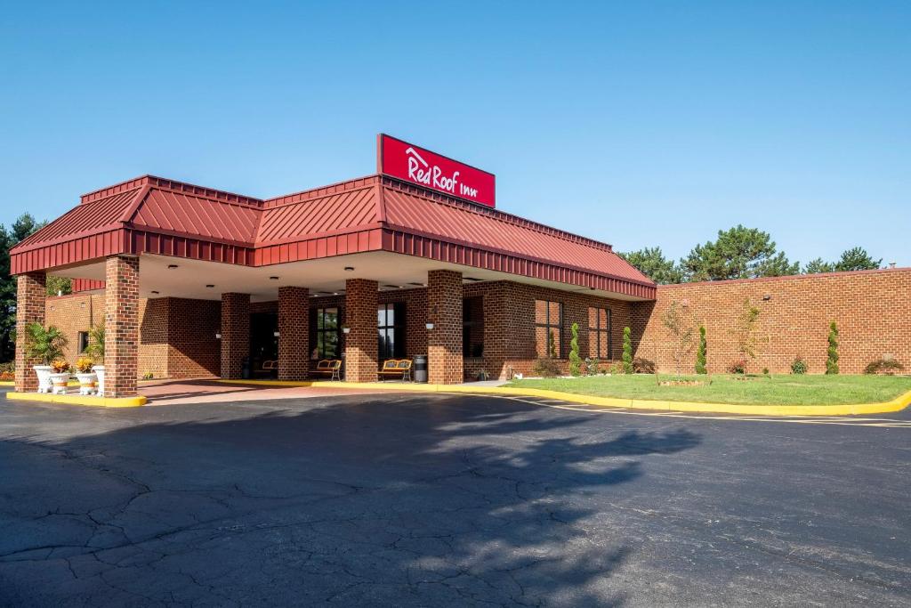 Red Roof Inn Carlisle Main image 1