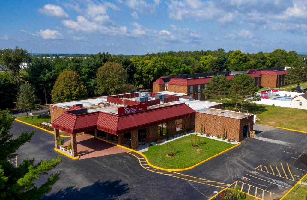 Red Roof Inn Carlisle Main image 2